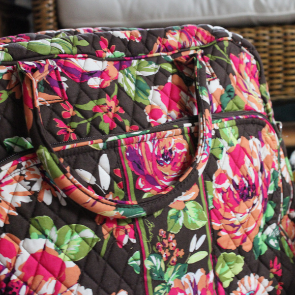 Vera Bradley Weekender English Rose - Picture 4 of 6